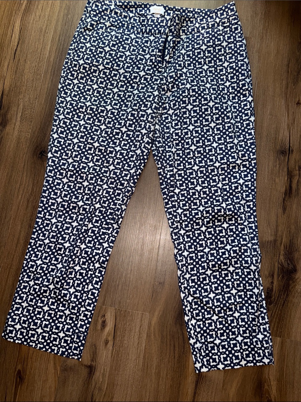 Laundry By Shelli Segal Navy & White Geometric Pull-On Capris
